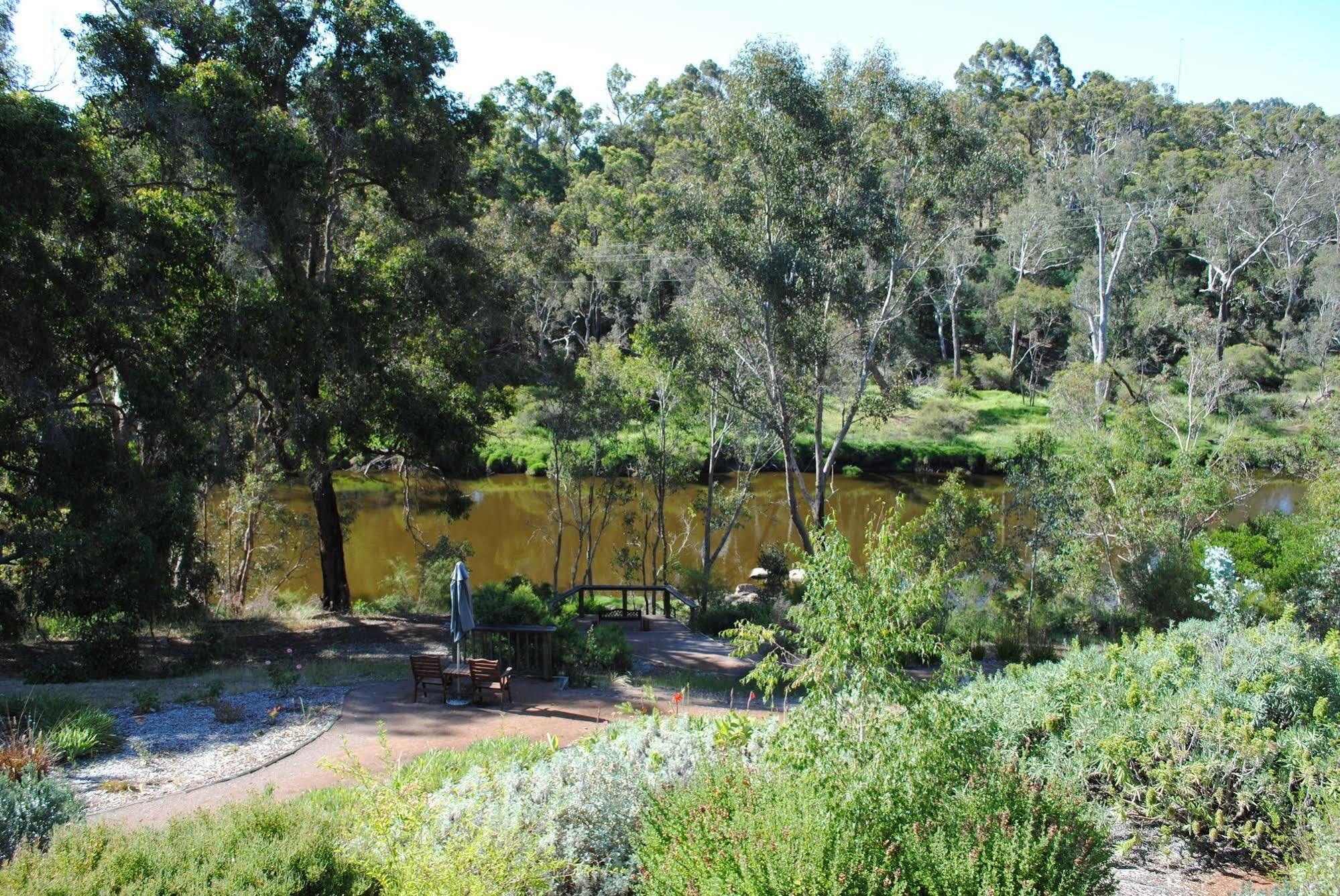 Tweed Valley Lodge Bridgetown Extérieur photo